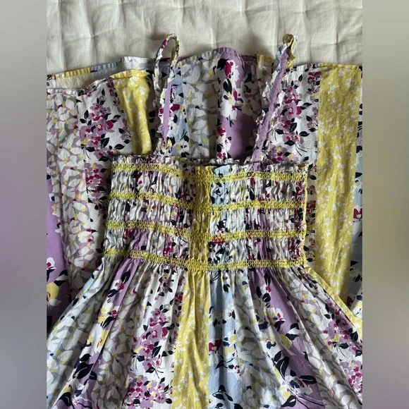 FRENCH CONNECTION
Ekeze River Rhodes Floral Sundress In Yellow - Picture 4 of 5